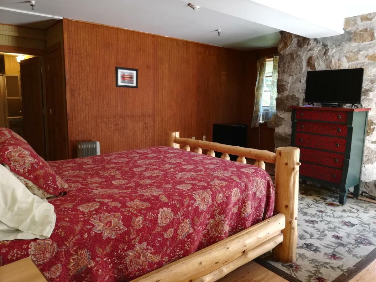 The Woods Inn Inlet Zewnętrze zdjęcie
