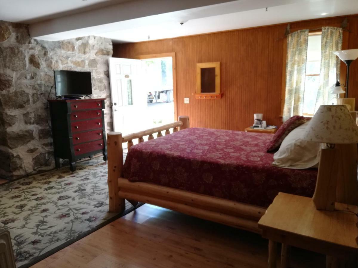 The Woods Inn Inlet Zewnętrze zdjęcie
